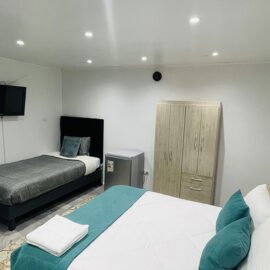 Habitación para 3 personas, cercana a Atracciones Turísticas Cercanas a Casa Torino, Hostal en Providencia