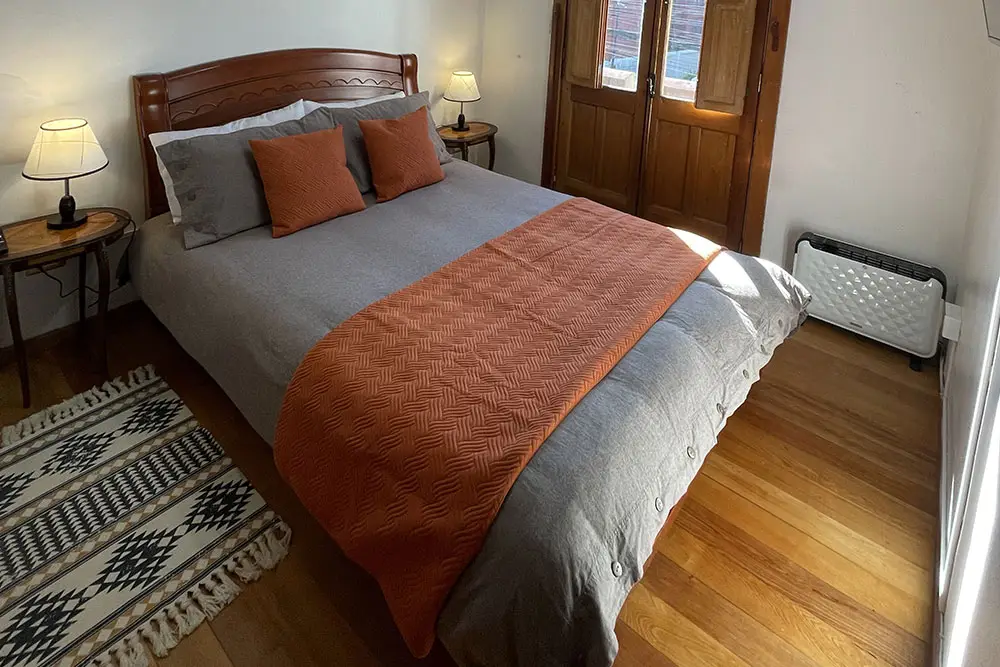 Habitación Doble con Balcón en hostal casa Torino